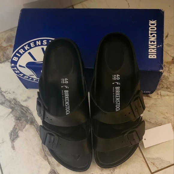 Birkenstock - Slides/Sandals Black * Brand New* - NWT - Picture 2 of 4